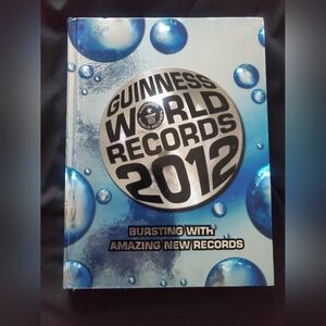 📚 Guinness World Records 2012